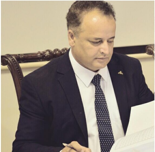 E:\Desktop Data\photo1.jpg